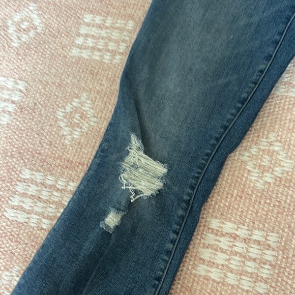 MOTHER The Insider Crop Step Chew jeans - Picture 3 of 12